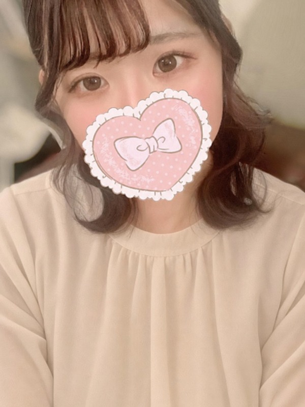 星奈ゆうな